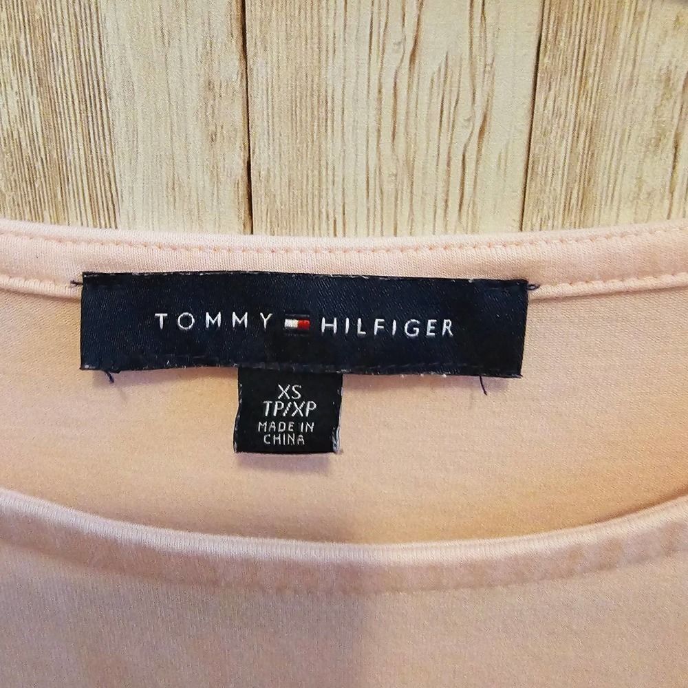 Tommy Hilfiger women's rose, light pink top XS - Picture 9 of 9